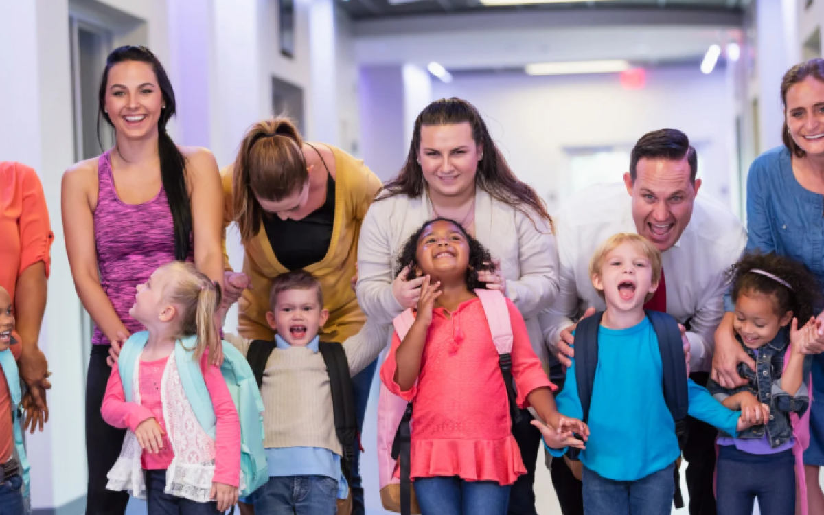 Schoolstress bij kinderen neemt toe – dit is wat ouders wél kunnen doen